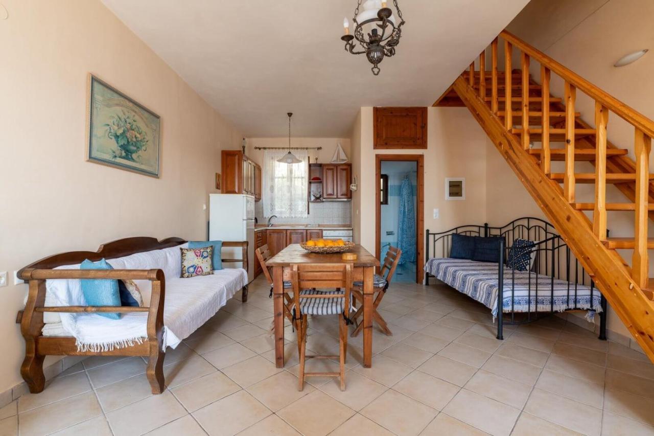 Villa Leleka Chalki Town Zewnętrze zdjęcie
