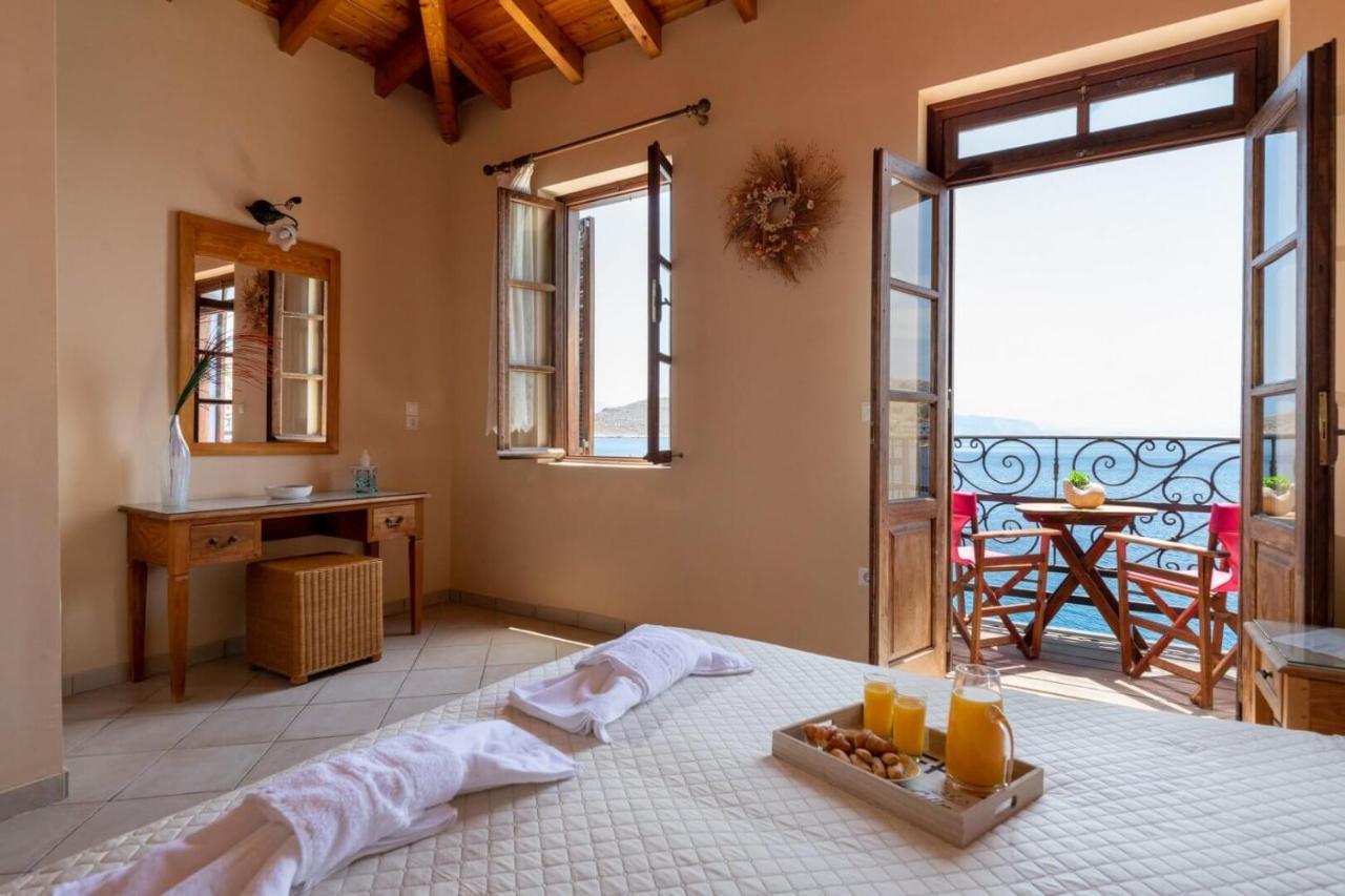 Villa Leleka Chalki Town Zewnętrze zdjęcie